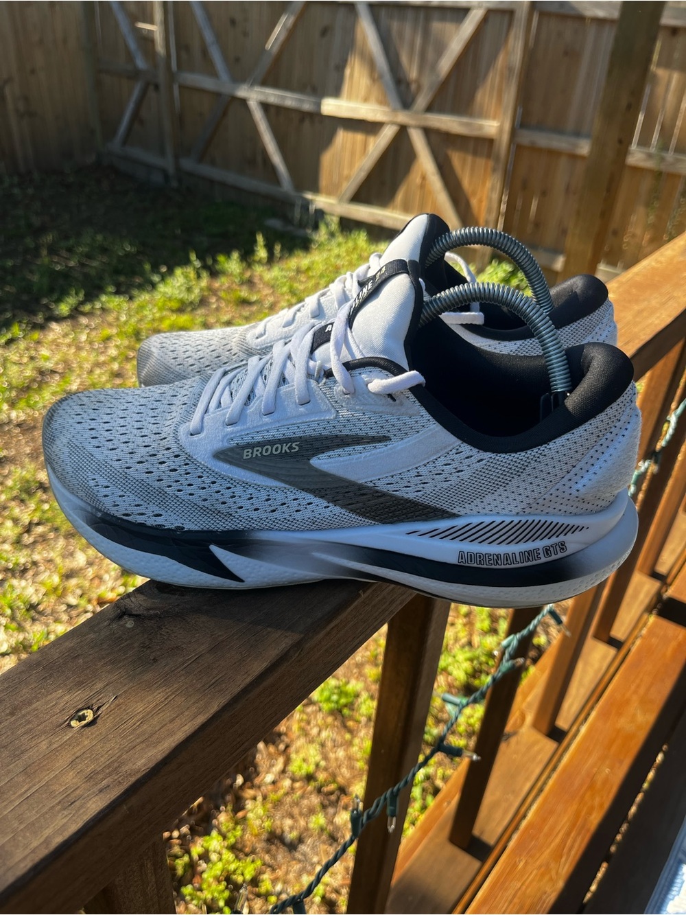 Brooks Adrenaline 24 GTS Running Walking Shoes Women’s Size 11 Medium B White - Picture 3 of 12
